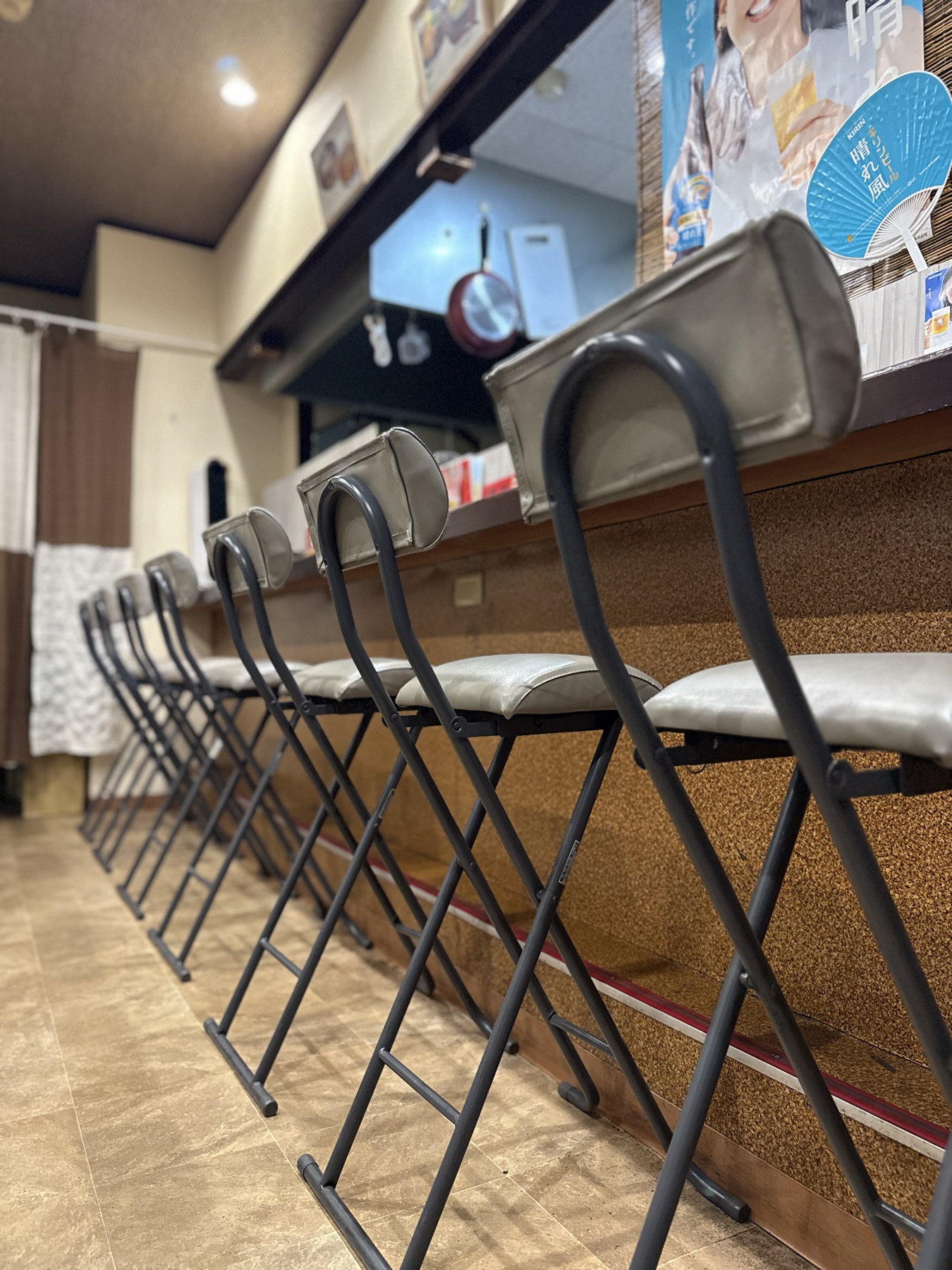 おひとりでも過ごしやすいカウンター席